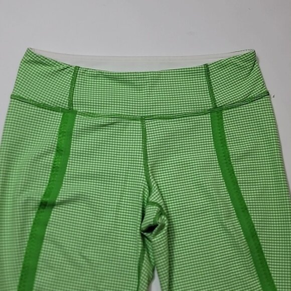 Lululemon Coast to Class Yoga Pants Size 8 Green White Gingham Cropped rare - Picture 6 of 7